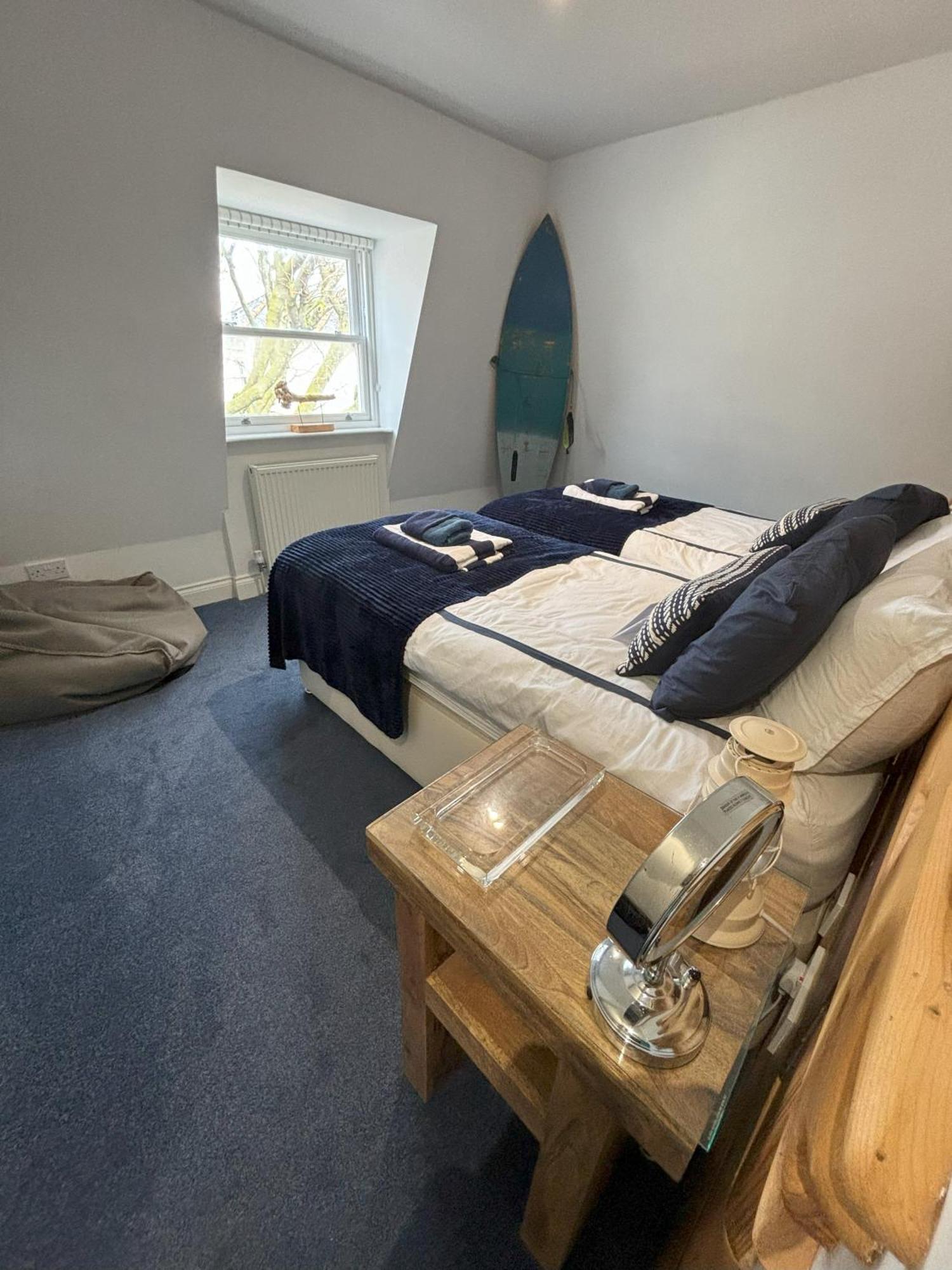 The Beach House Holiday Apartments Истбурн Экстерьер фото