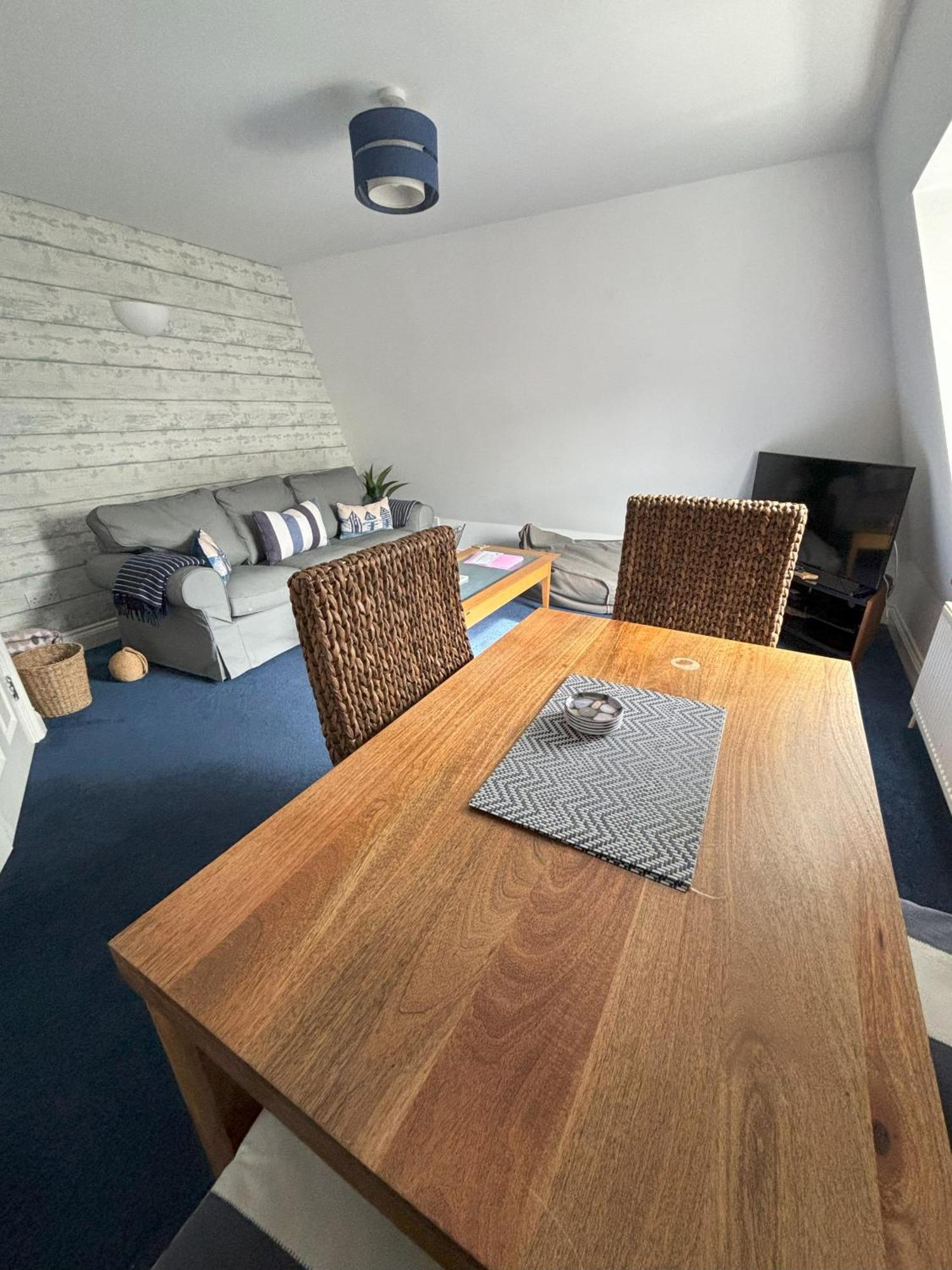 The Beach House Holiday Apartments Истбурн Экстерьер фото
