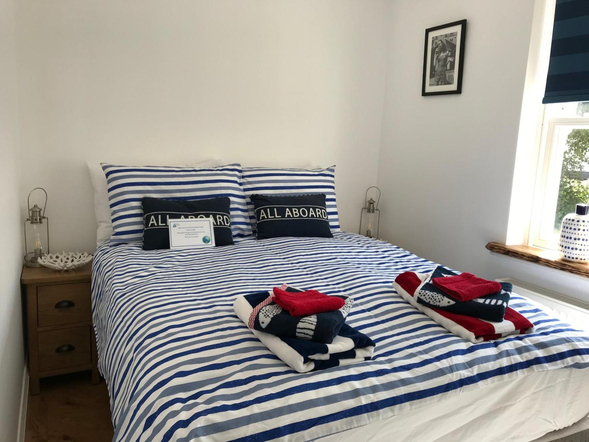 The Beach House Holiday Apartments Истбурн Номер фото